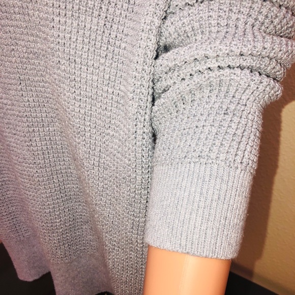 Michael Kors V Neck Slouchy Sweater - Picture 13 of 13